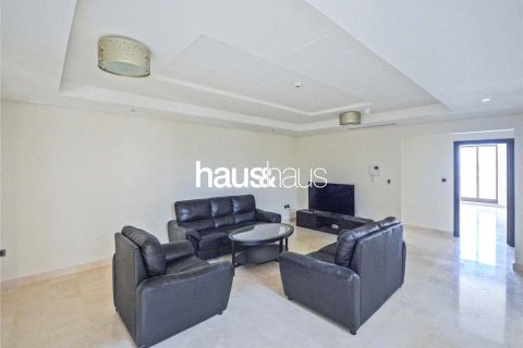 Villa te koop in Palm Jumeirah, Dubai, VAE 5 slaapkamers, 1292 vr.m., nr 625805 - foto 8