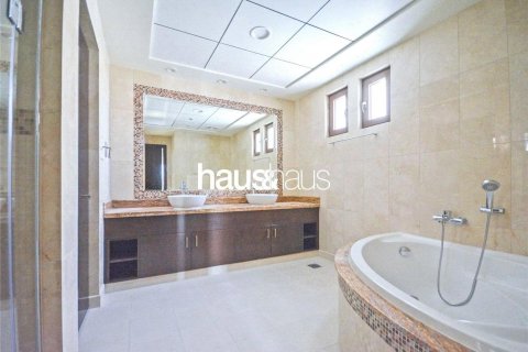 Villa te koop in Palm Jumeirah, Dubai, VAE 5 slaapkamers, 1292 vr.m., nr 625805 - foto 12