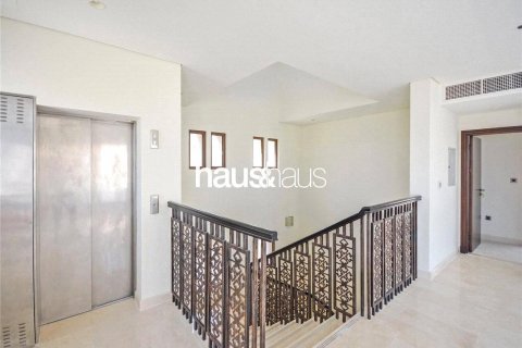 Villa te koop in Palm Jumeirah, Dubai, VAE 5 slaapkamers, 1292 vr.m., nr 625805 - foto 7