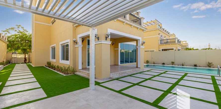 Villa em Jumeirah Park, Dubai, EAU 4 quartos, 385.92 m2 № 413592