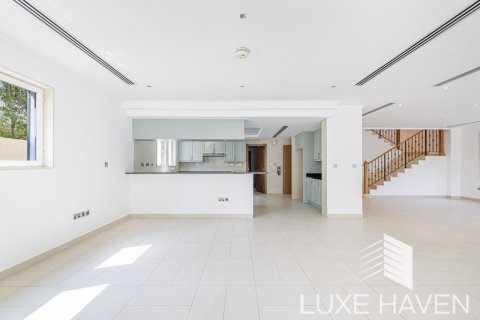 Villa itt: Jumeirah Park, Dubai, EAE, 4 hálószoba, 402.73 m², azonosító: 413591 - fénykép 8
