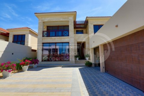 Vila di Saadiyat Island, Abu Dhabi, UAE 6 bilik tidur, 848.9 meter persegi № 407702 - foto 3