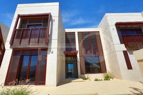 Vila di Saadiyat Island, Abu Dhabi, UAE 6 bilik tidur, 848.9 meter persegi № 407702 - foto 19