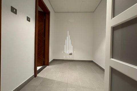 Пәтер Tourist Club Area, Абу-Даби, БАӘ-да 3 жатын бөлмелер, 278.7 м² № 499952 - фото 14