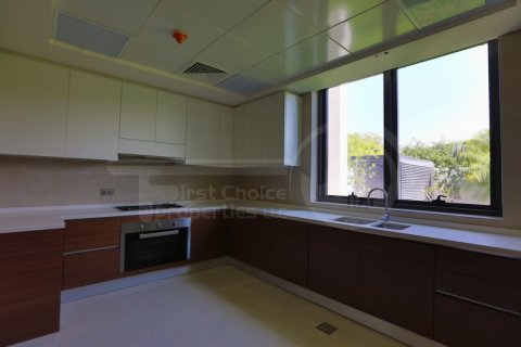 Vila na Yas Island, Abu Dhabi, UAE 5 spavaće sobe, 511.6 m2 Br. 407021 - Slika 6