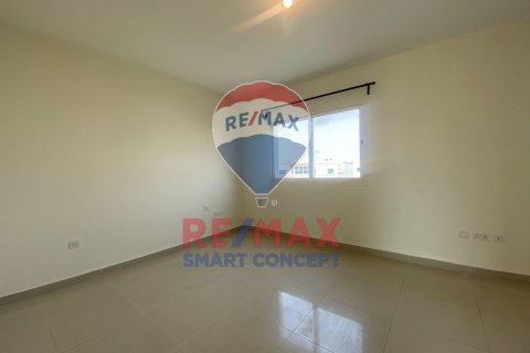 Villa à louer à Al Reef, Abu Dhabi, EAU 5 chambres, 273.3 m2 № 533654 - photo 8