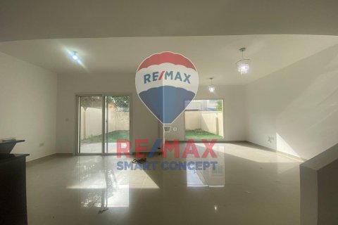 Villa til leie i Al Reef, Abu Dhabi, Emiratene 4 soverom, 265.5 kvm Nr. 533652 - Foto 5