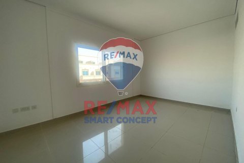 Villa til leie i Al Reef, Abu Dhabi, Emiratene 4 soverom, 265.5 kvm Nr. 533652 - Foto 11