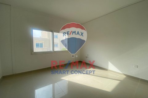 Villa til leie i Al Reef, Abu Dhabi, Emiratene 4 soverom, 265.5 kvm Nr. 533652 - Foto 7