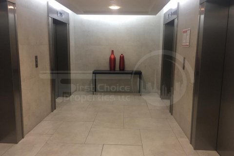 Huoneisto Al Khalidiya, Abu Dhabi, Arabiemiraatit 2 makuuhuonetta, 148.6 m2 № 410465 - kuva 17