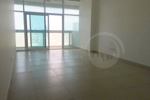Huoneisto Al Khalidiya, Abu Dhabi, Arabiemiraatit 2 makuuhuonetta, 148.6 m2 № 410465 - kuva 3