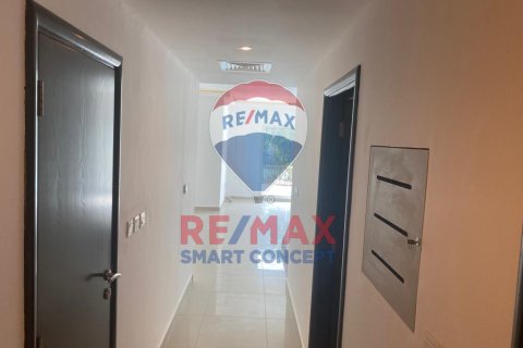 Vila u Al Reef, Abu Dhabi, UAE 5 spavaćih soba, 273.4 m2 Br. 567193 - fotografija 12