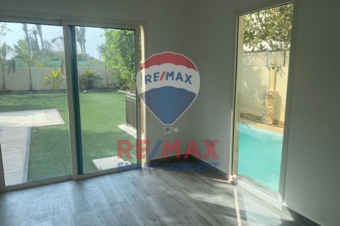 Vila u Al Reef, Abu Dhabi, UAE 5 spavaćih soba, 273.4 m2 Br. 567193 - fotografija 6