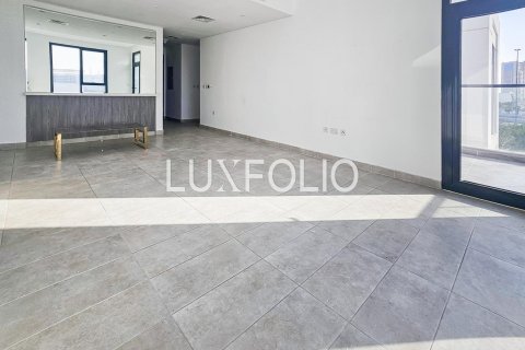 Apartment in Jumeirah Village Circle, Dubai, UAE 2 bedrooms, 112 sq.m. № 628208 - photo 6