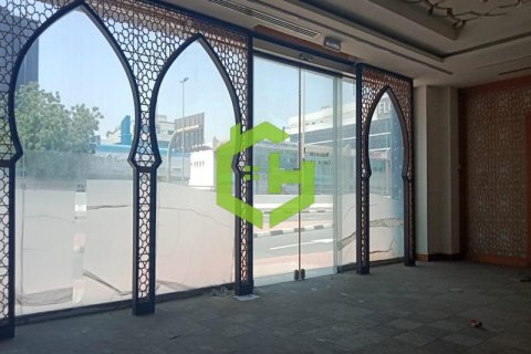 Magasin à louer à Al Garhoud, Dubai, EAU 1896.1 m2 № 446319 - photo 9
