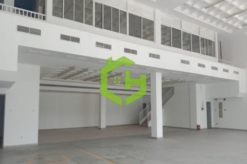Magasin à louer à Al Garhoud, Dubai, EAU 1896.1 m2 № 446319 - photo 2