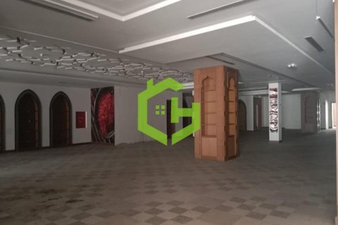 Magasin à louer à Al Garhoud, Dubai, EAU 1896.1 m2 № 446319 - photo 4
