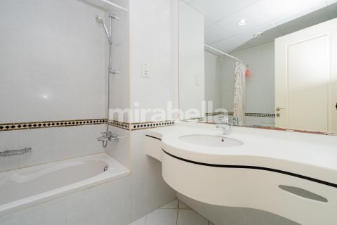 Apartmen di Jumeirah Lake Towers, Dubai, UAE 3 bilik tidur, 254.3 meter persegi № 375975 - foto 8