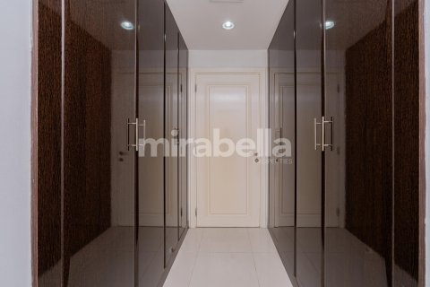 Apartmen di Jumeirah Lake Towers, Dubai, UAE 3 bilik tidur, 254.3 meter persegi № 375975 - foto 7