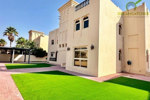Villa itt: Al Hamra Village, Ras Al Khaimah, EAE, 5 hálószoba, 626.5 m², azonosító: 454559 - fénykép 21