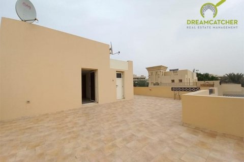 Duplex in Al Hamra Village, Ras Al Khaimah, UAE 4 bedrooms, 448.1 sq.m. № 407840 - photo 29