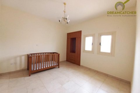 Duplex in Al Hamra Village, Ras Al Khaimah, UAE 4 bedrooms, 448.1 sq.m. № 407840 - photo 20
