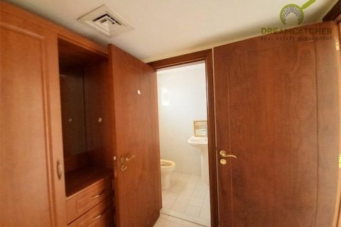 Duplex in Al Hamra Village, Ras Al Khaimah, UAE 4 bedrooms, 448.1 sq.m. № 407840 - photo 16