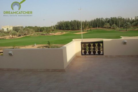 Duplex in Al Hamra Village, Ras Al Khaimah, UAE 4 bedrooms, 448.1 sq.m. № 407840 - photo 3
