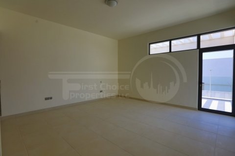 Villa till försäljning i Yas Island, Abu Dhabi, UAE 5 sovrum, 511.6 kvm Nr. 407495 - fotografi 7