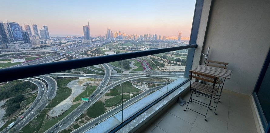 Byt v Jumeirah Lake Towers, Dubai, SAE 1 ložnice, 90 m² Č.: 586247