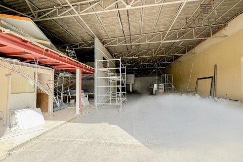 Склад в Al Quoz, Дубай, ОАЕ 427.4м2 № 569353