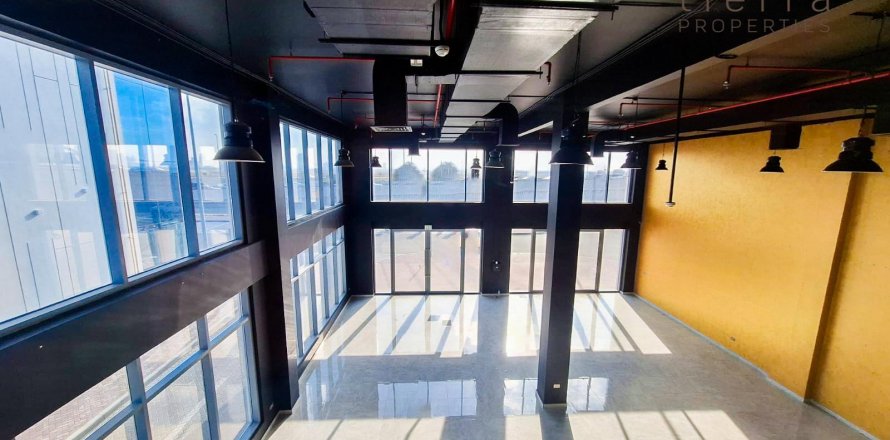 Poslovni prostor u gradu Al Barsha, Dubai, UAE 1579.3 m2 Br. 569355