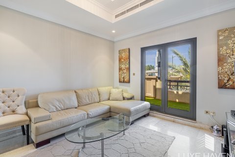 Villa zur Miete in Palm Jumeirah, Dubai, VAE 4 Schlafzimmer, 380.9 m2 Nr. 424838 - Foto 14