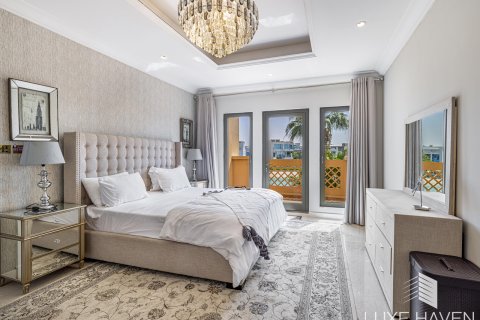 Villa zur Miete in Palm Jumeirah, Dubai, VAE 4 Schlafzimmer, 380.9 m2 Nr. 424838 - Foto 12