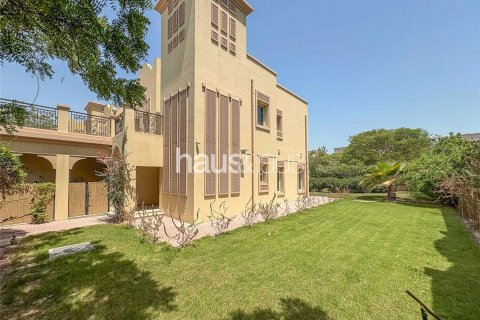 Villa in Jumeirah Village Triangle, Dubai, VAE: 2 Schlafzimmer, 250 m2 Nr. 625192