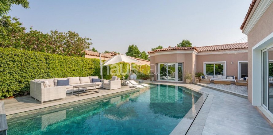 Villa à Dubai Investment Park, Dubai, EAU: 4 chambres, 404 m2 № 625168