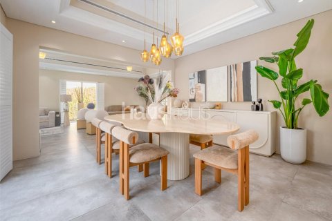 Villa à vendre à  Dubai Investment Park, Dubai, EAU 4 chambres, 404 m2 № 625168 - photo 7