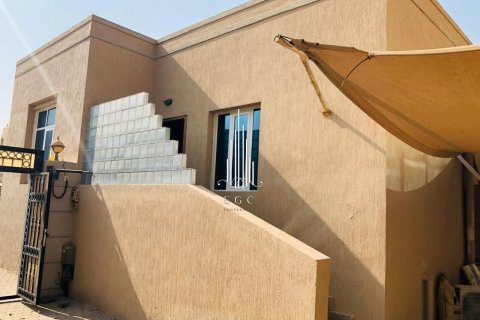 فيلا للإيجار في مدينة خليفة، أبو ظبي، الإمارات العربية المتحدة 5 غرفة نوم ، 343.7 متر مربع ، رقم 549026 - صورة 9