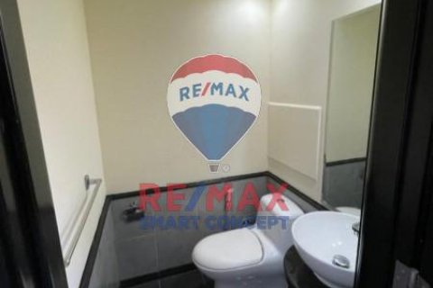 Villa en venta en Al Reef, Abu Dhabi, EAU 5 dormitorios, 348.3 m2 № 482522 - foto 16
