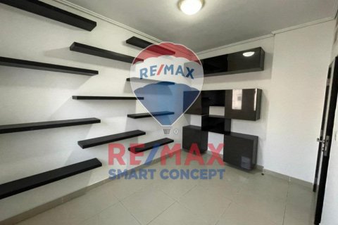 Villa en venta en Al Reef, Abu Dhabi, EAU 5 dormitorios, 348.3 m2 № 482522 - foto 11
