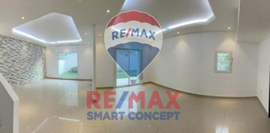 Villa en Al Reef, Abu Dhabi, EAU 5 dormitorios, 348.3 m² № 482522