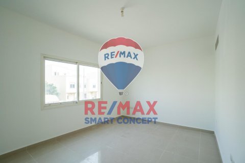 Villa en venta en Al Reef, Abu Dhabi, EAU 5 dormitorios, 273.3 m2 № 482524 - foto 8