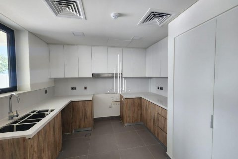 Townhouse de închiriat în Yas Island, Abu Dhabi, EAU 3 dormitoare, 166.4 mp. №576284 - poză 13