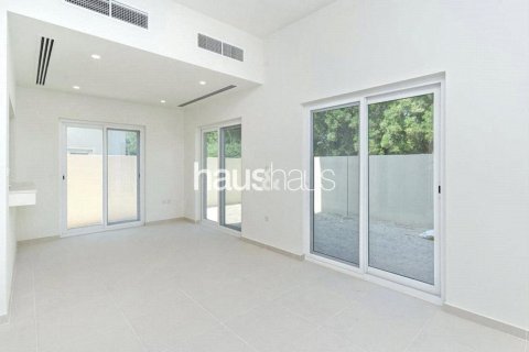 تاون هاوس للبيع في Dubai Land، دبي، الإمارات العربية المتحدة 4 غرفة نوم ، 209 متر مربع ، رقم 625236 - صورة 6