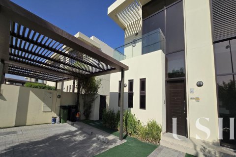 Rumah bandar di DAMAC Hills (Akoya by DAMAC), Dubai, UAE 3 bilik tidur, 253 meter persegi № 621106 - foto 12