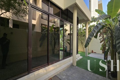 Rumah bandar di DAMAC Hills (Akoya by DAMAC), Dubai, UAE 3 bilik tidur, 253 meter persegi № 621106 - foto 6