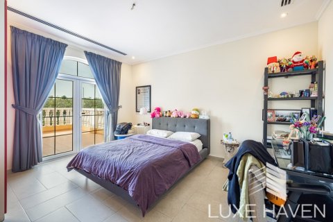 Üürile anda villa asukohaga Jumeirah Park, Dubai, AÜE: 5 magamistoaga, 435.62 m² Nr 405135 - pilt 15
