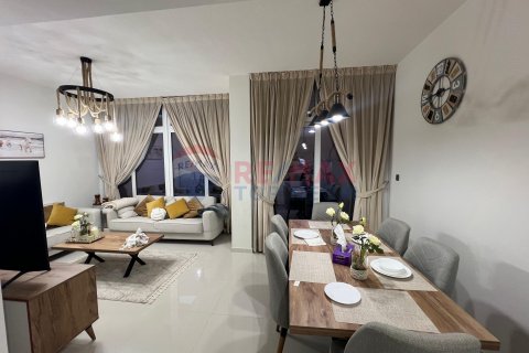 Villa in Dubai, VAE: 3 Schlafzimmer, 112.2 m2 Nr. 556474