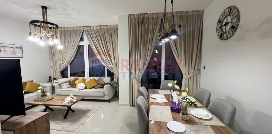וילה ב Dubai, איחוד האמירויות 3 חדרי שינה, 112.2 מ"ר מספר 556474