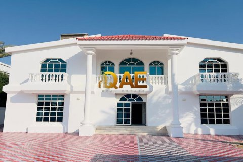 Villa em Mirdif, Dubai, EAU 6 quartos, 929 m2 № 576001